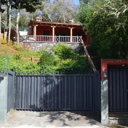 Holiday home Sombra Del Laurel *
