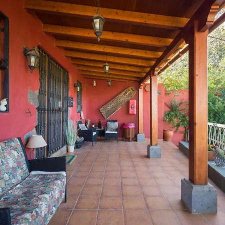 Sombra Del Laurel Holiday home Valleseco